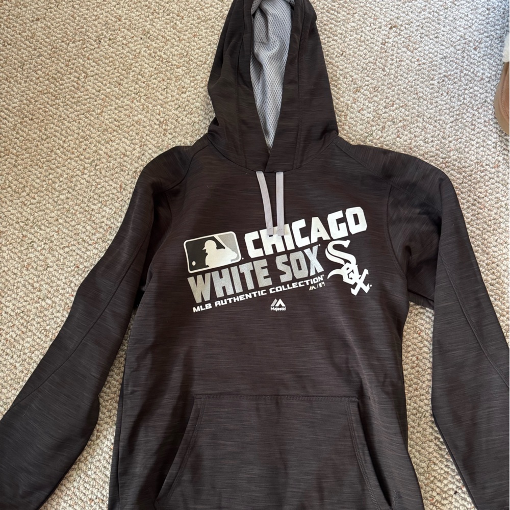 Majestic Men’s Black Chicago White Sox Hoodie Size Small